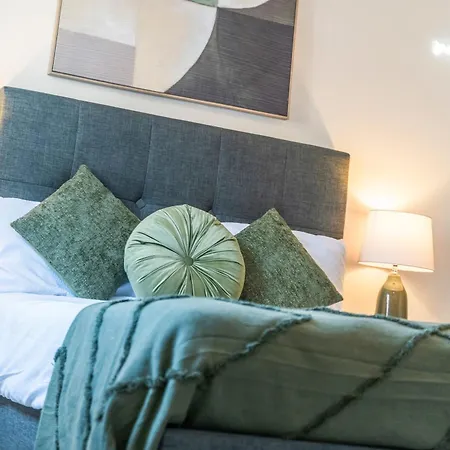 - Balcony - - Sleeps 6