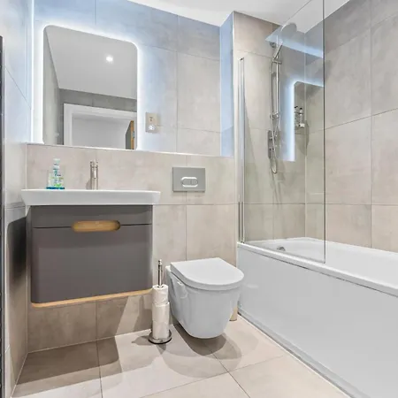 - Balcony - - Sleeps 6 Appartement *