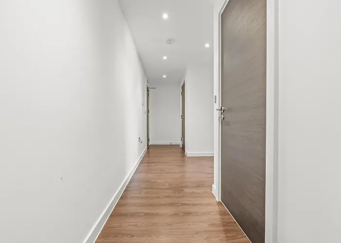 - Balcony - - Sleeps 6 Apartment